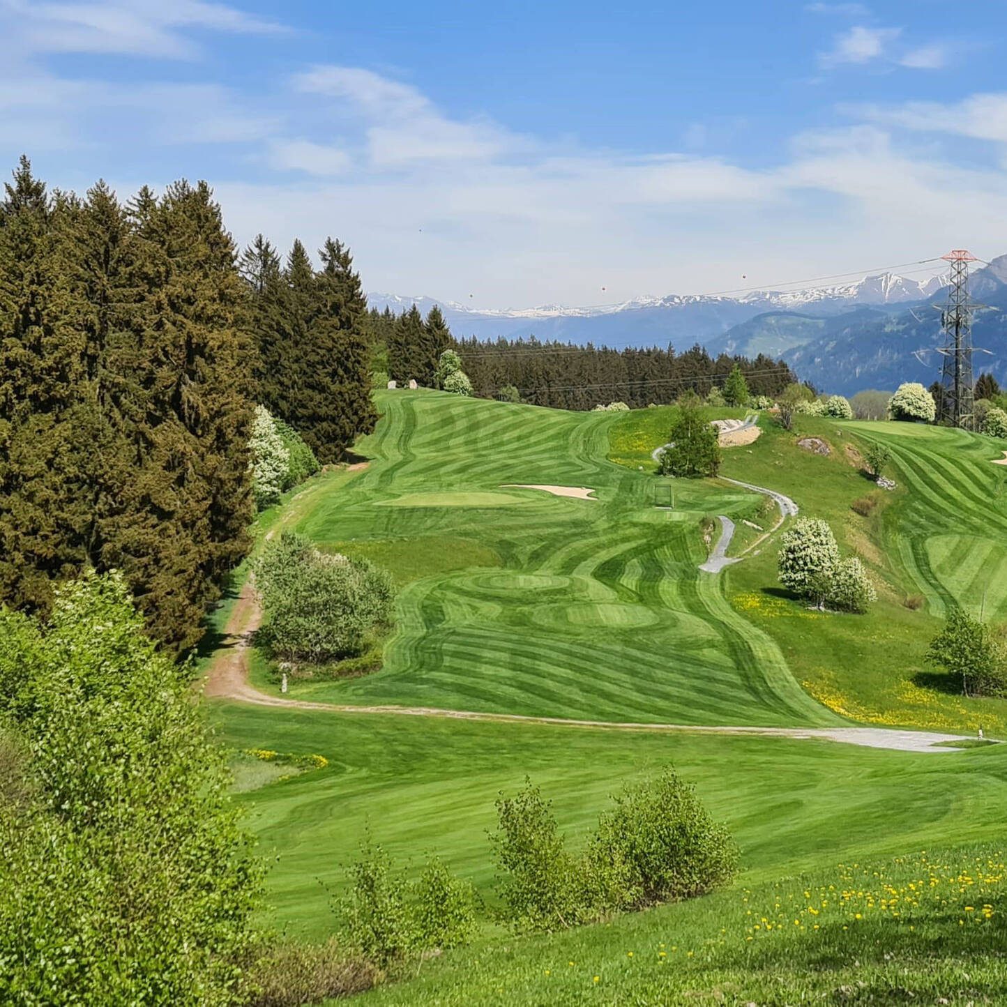 Oui - Golf Club Brigels